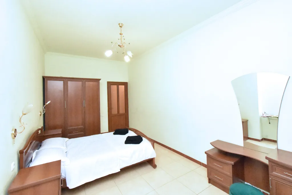 Квартира у площади Республики