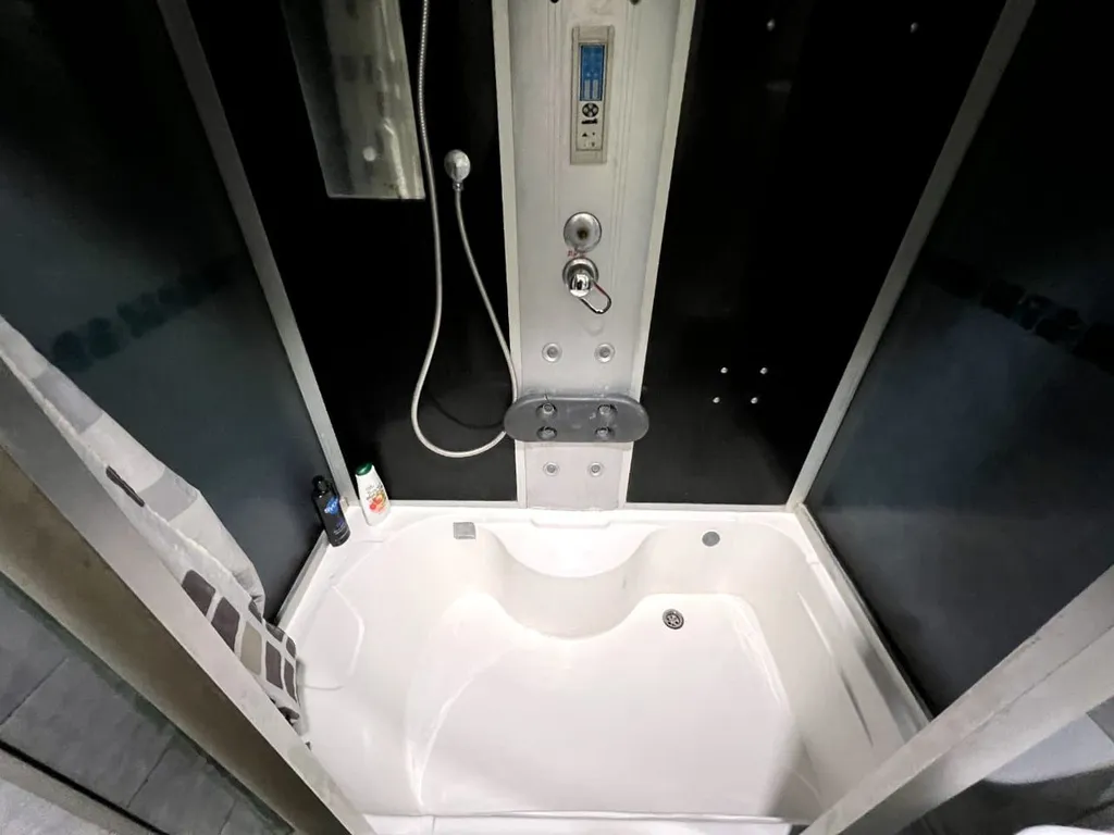 Горная рядом ТЦ Галерея