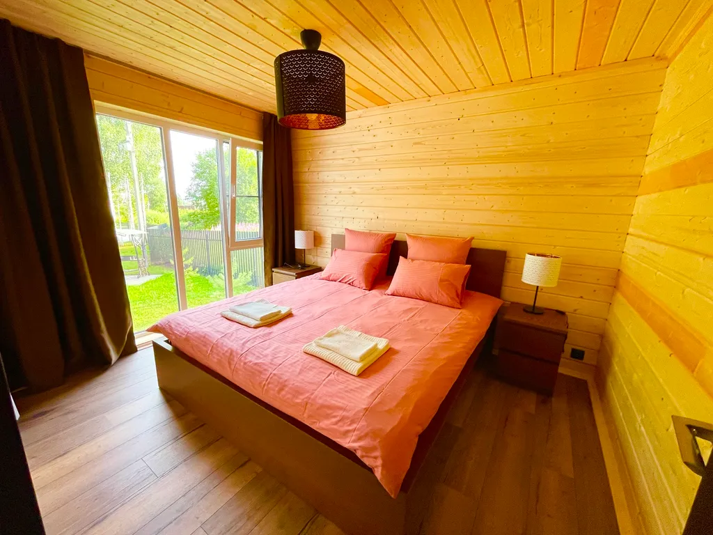 Дом Благодать у пруда семейный