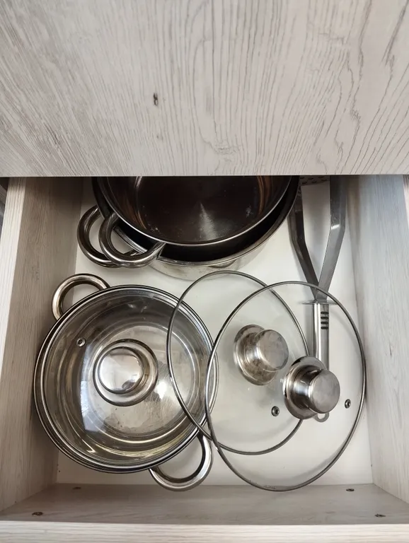 Яркая оранжевая квартира