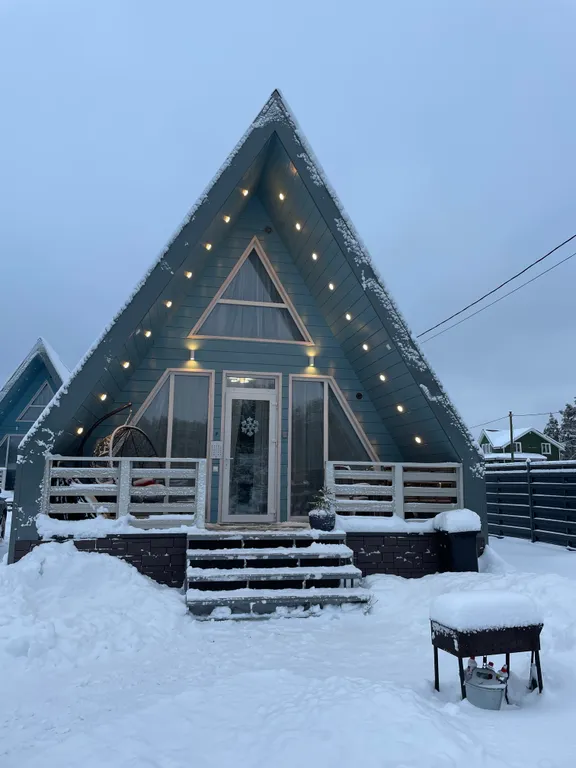 Коттедж Уютный дом аттик А-фрейм у Снетковского озера — Ларионово