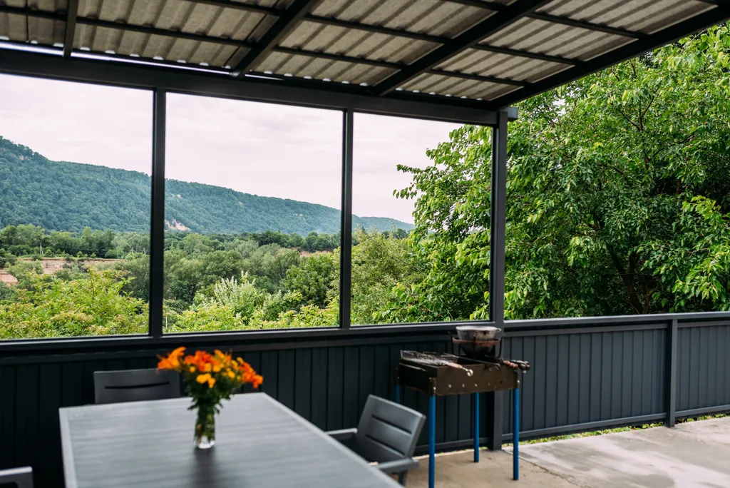 Уютный дом для небольшой компании