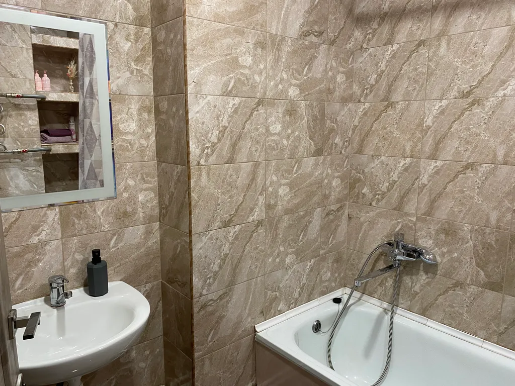 Квартира Квартира Уютная большая двухкомнатная Центральный район Кардиоцентр Планета — Красноярск