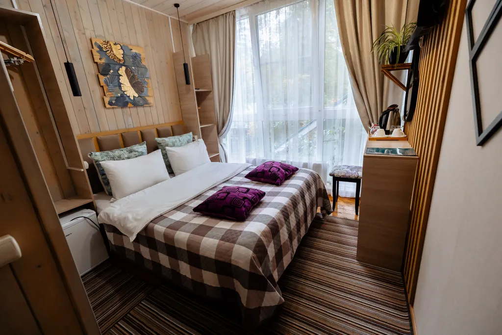 Квартира Квартира Грин Стандарт двухместный с балконом с одной кроватью — Архыз