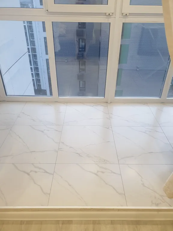 Красивая студия с видом на Ангару