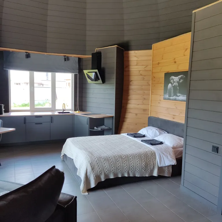 Купольный домик для семьи с чаном