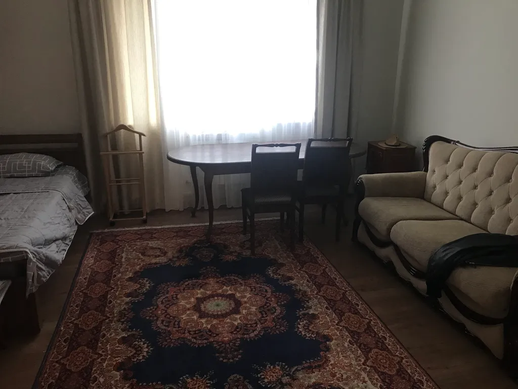 Уютный просторный дом в центре города