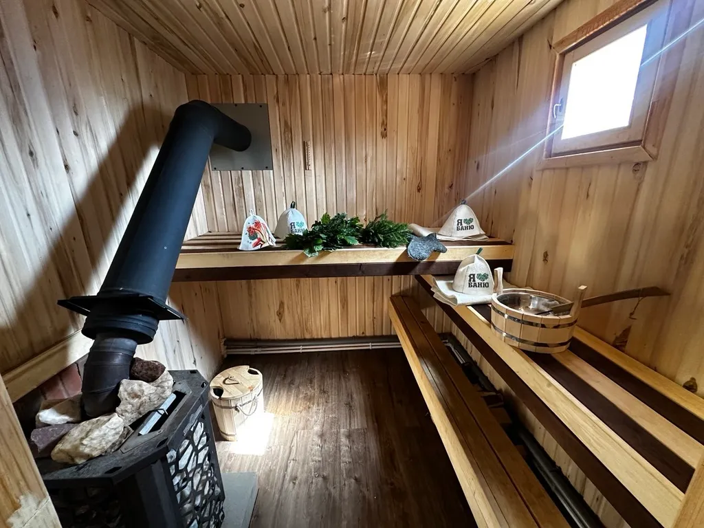 Коттедж с видом на Горьковское море