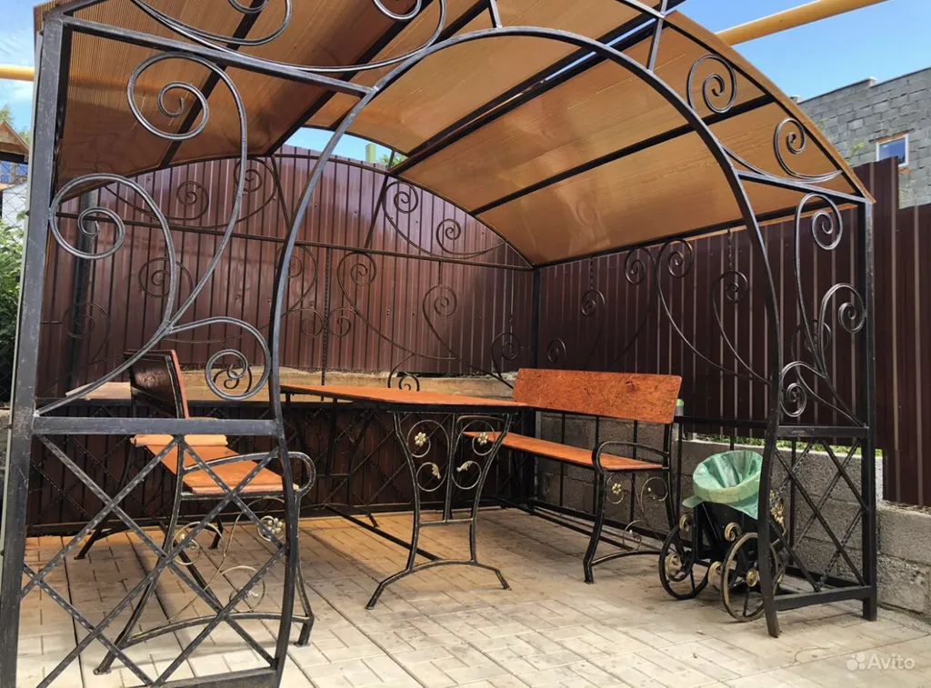 Дом с видом на озеро и горы на озере Банном