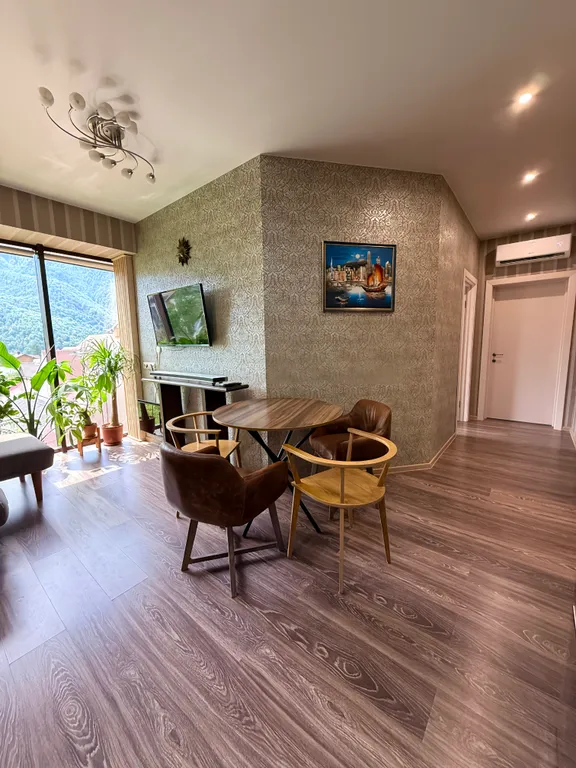 Квартира с видом на горы