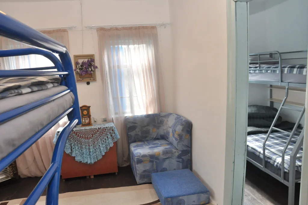 Дом-дача в горах с русской печкой, рядом с речкой и видом на горы