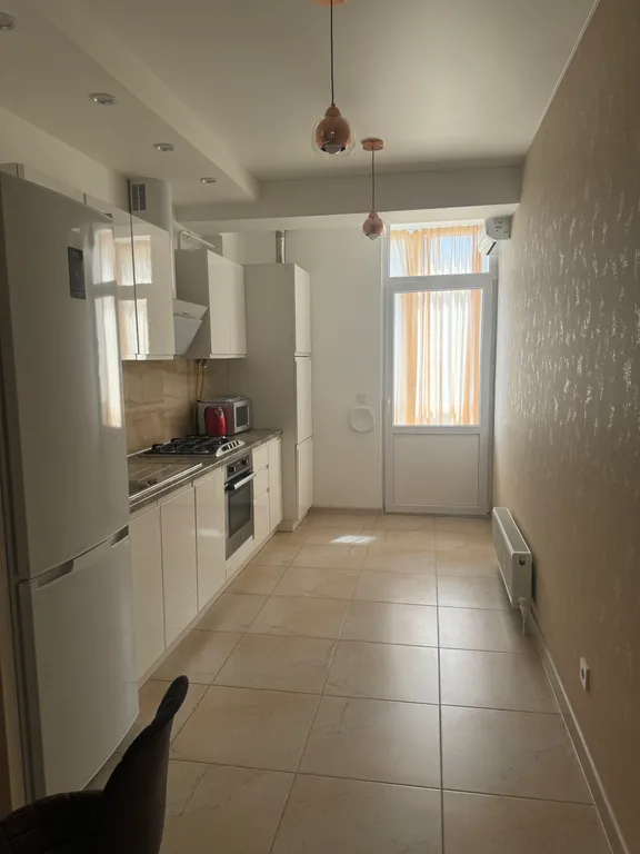 Современная уютная квартира у моря