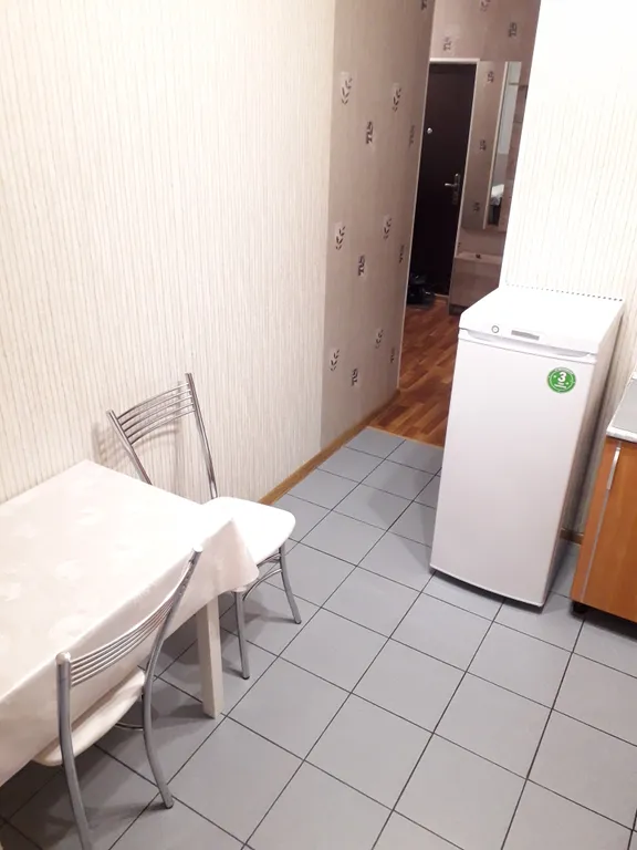 Светлая двухкомнатная квартира