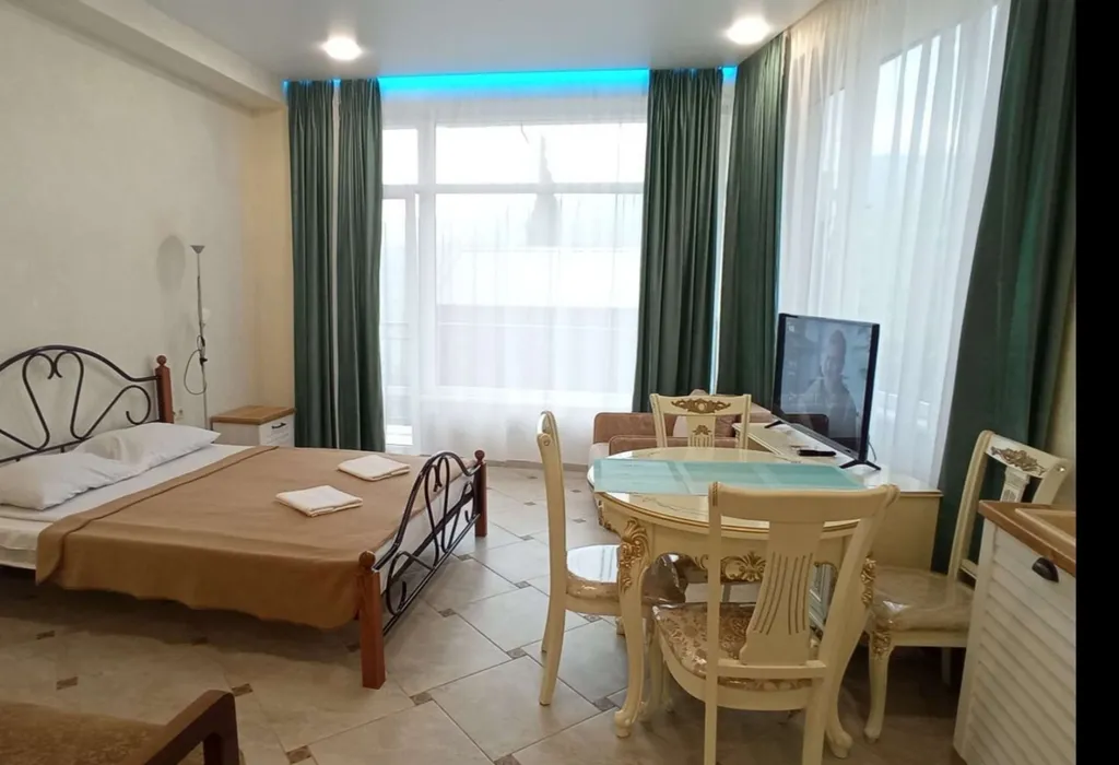 Видовая квартира с балконом 1.4 — аренда посуточно в Ялта