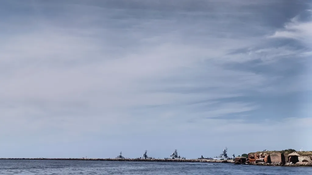 Домик у моря