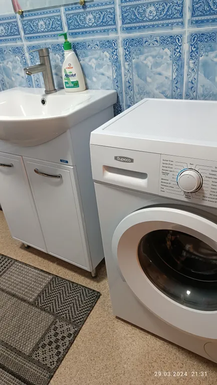 Коттедж Дом с батутом для детей — Новая Ладога