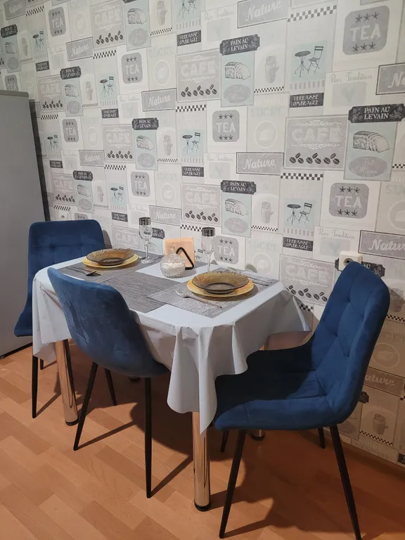 Квартира Двухкомнатная квартира в спальном районе — Калининград