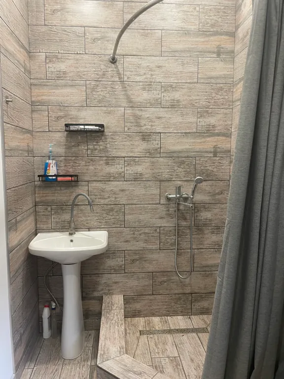 Коттедж Домик в лесу — Сочи