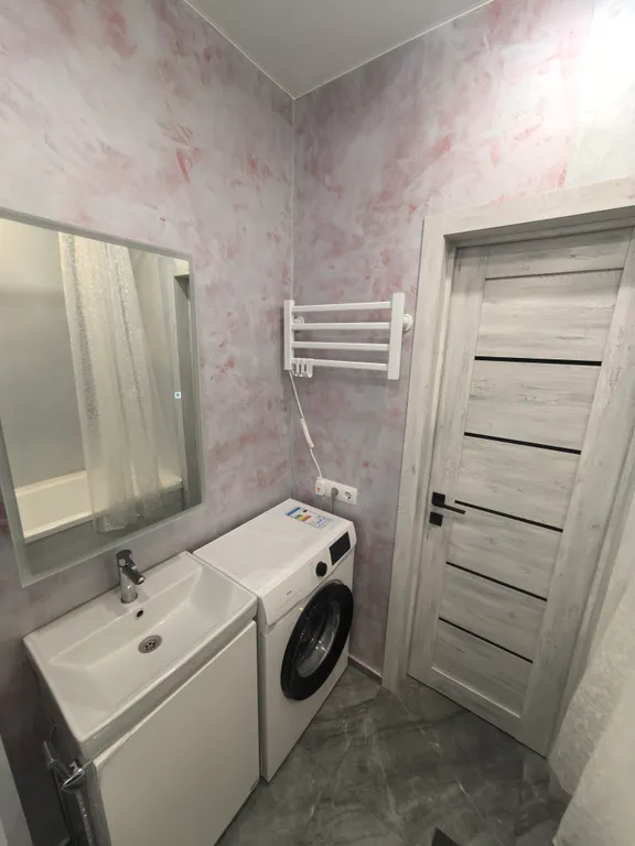 Центр, свежий ремонт, студия