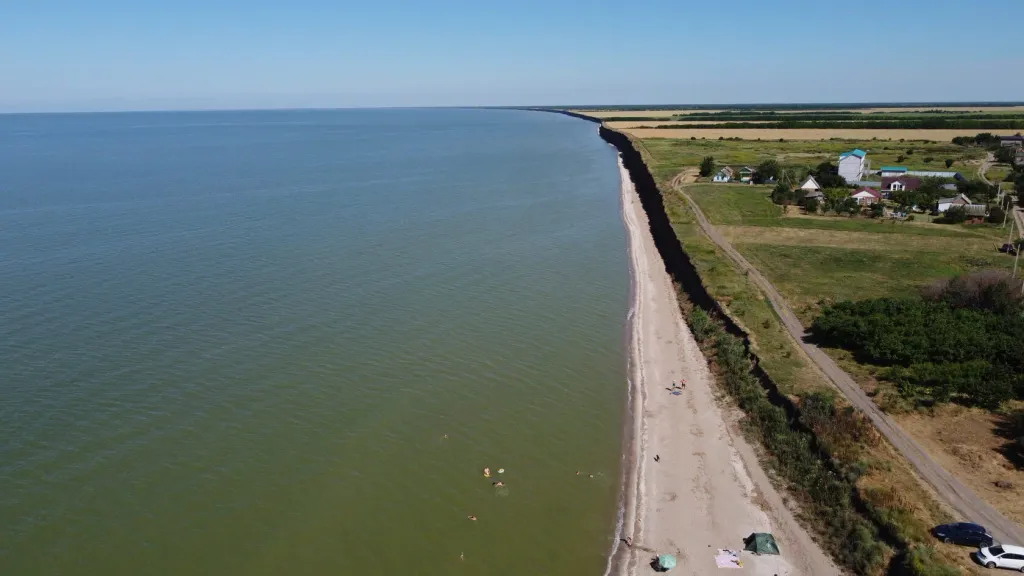 Домик у моря