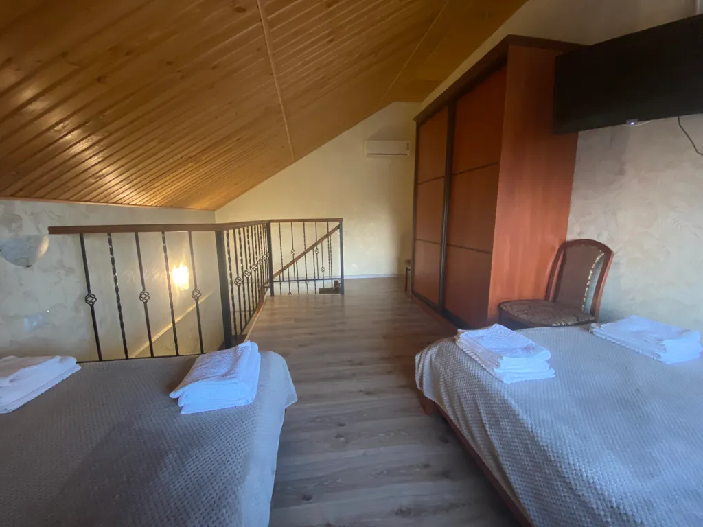 Таунхаус с видом на море на первой линии в комплексе Олимпия