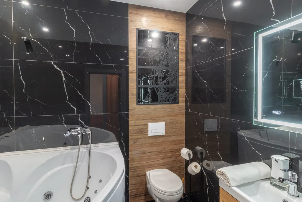 Дизайнерская студия с джакузи и камином