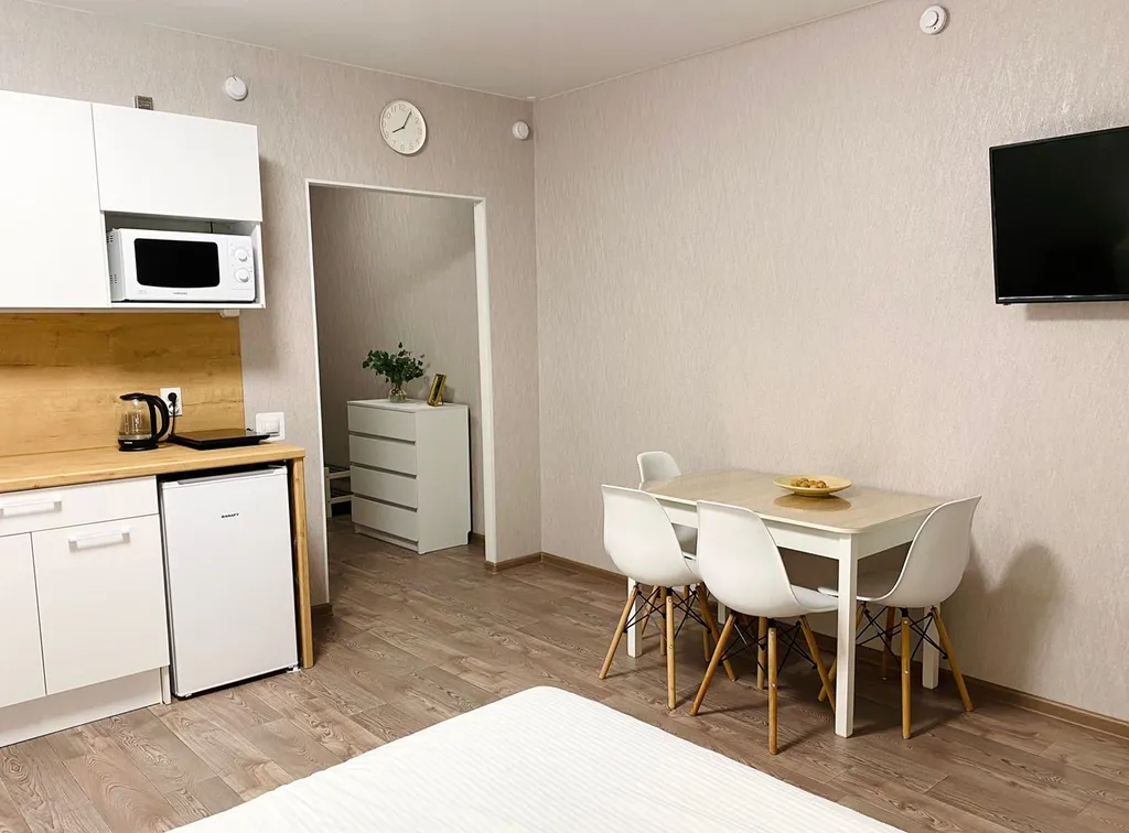 Студия с видом на Каму