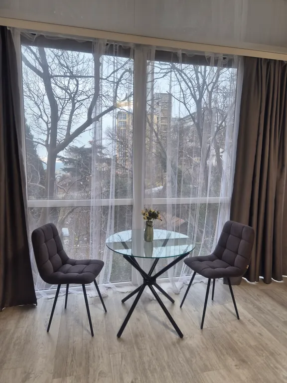 Студия на Достоевского Ялта