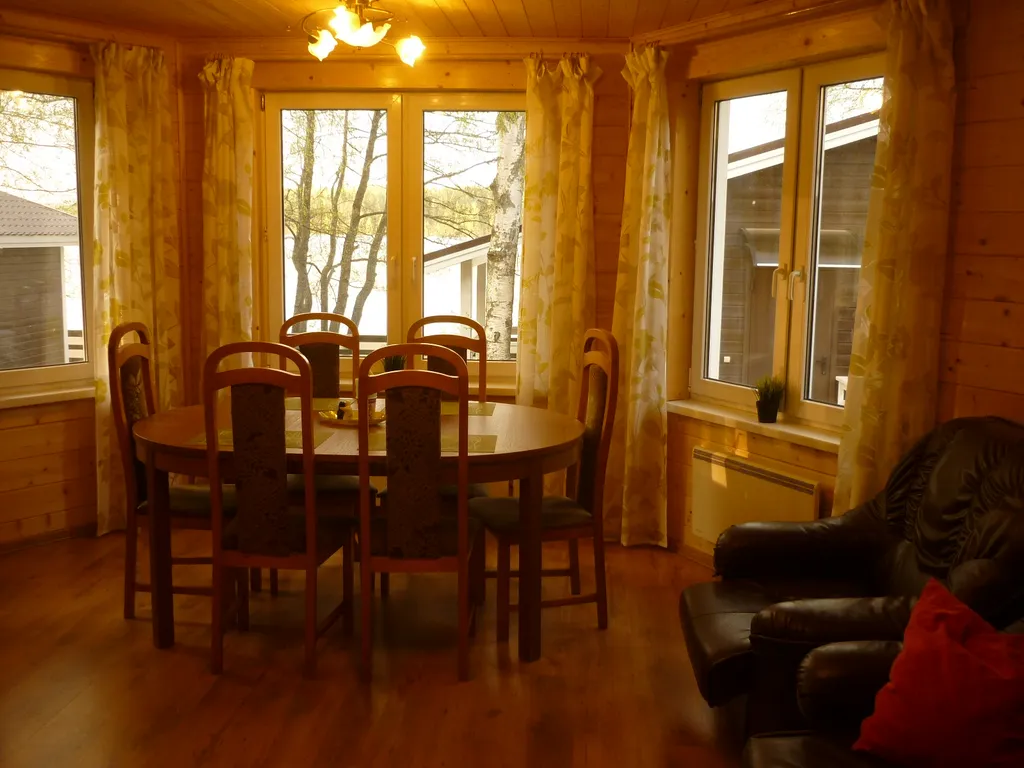 Коттедж на берегу озера — аренда посуточно в при железнодорожной станции Лосево