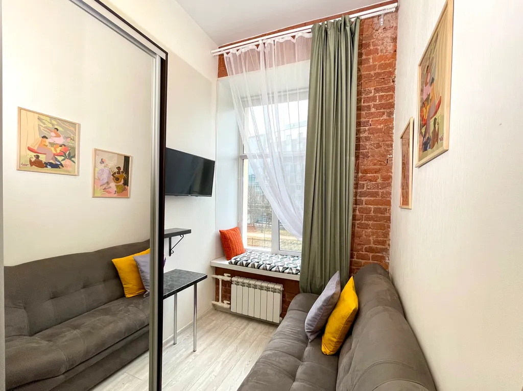 Квартира Квартира Двухуровневая студия в 3 минутах от метро Технологический институт — Санкт-Петербург