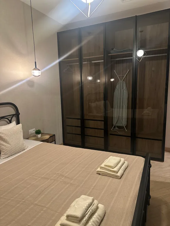 Новые дизайнерские апартаменты в Ваке Axis Towers