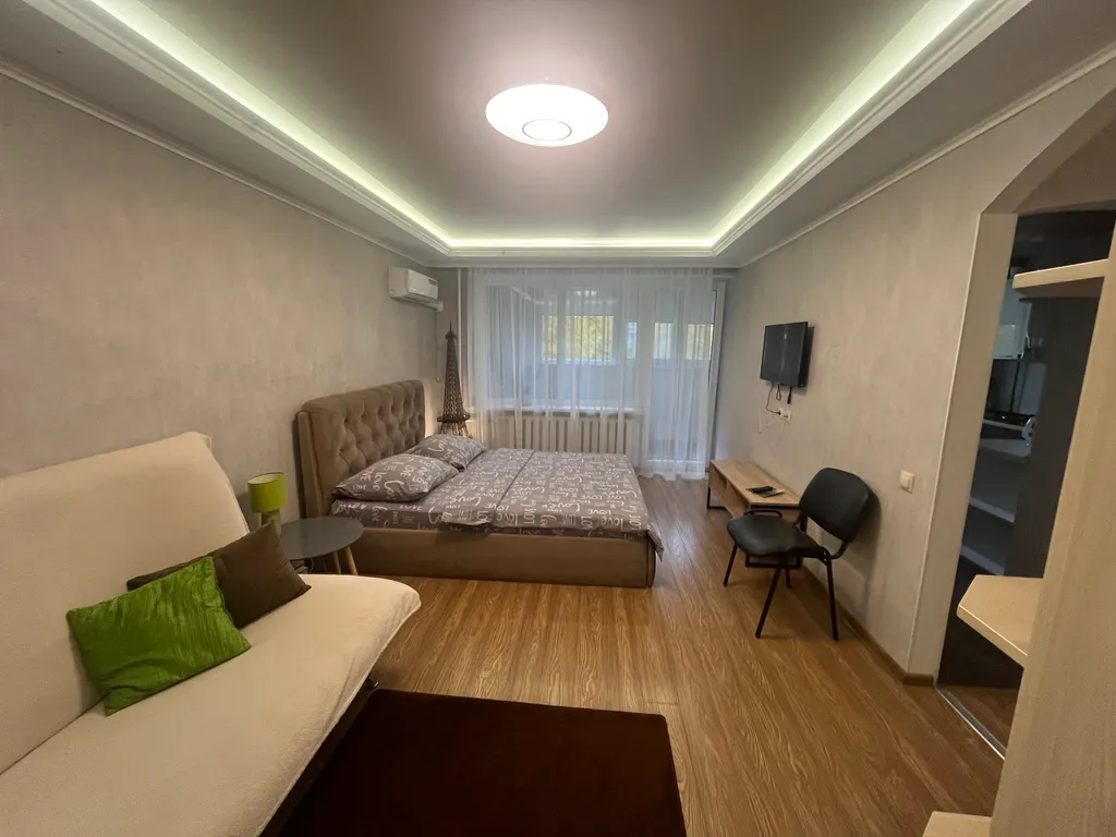 Уютная квартира с кондиционером в историческом центре, на набережной — аренда посуточно в Пинск