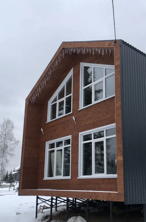 Дом с видом на горы Два холма