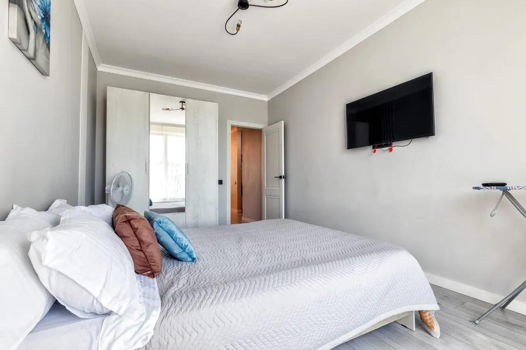 Двухкомнатная квартира возле Экспо, Ботанического сада