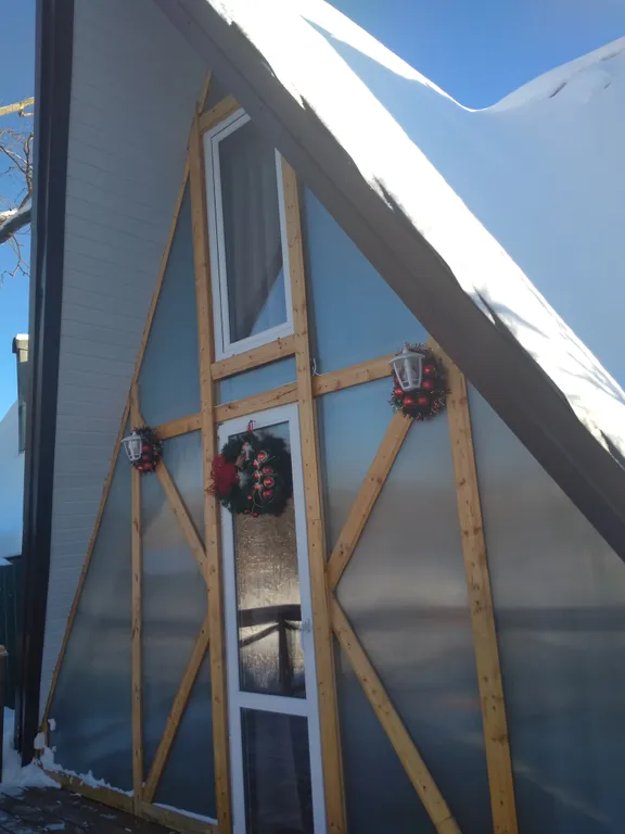 Дом у лесного пруда