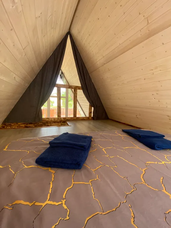 А-фрейм с бассейном