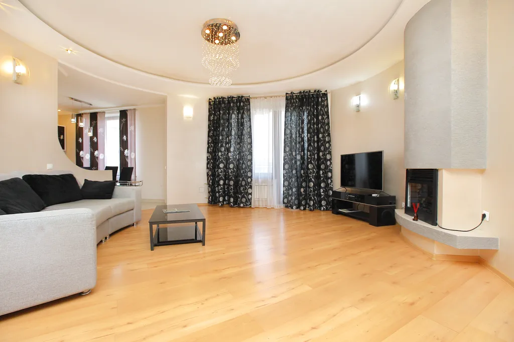 Эксклюзивные апартаменты в 10 мин пешком до МВДЦ Сибирь