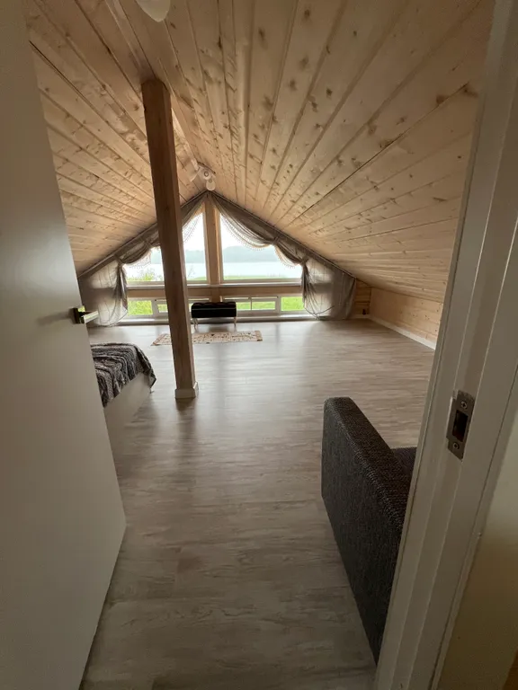 Коттедж Вилла с сауной на берегу и прямым видом на Правдинское озеро — Правдино