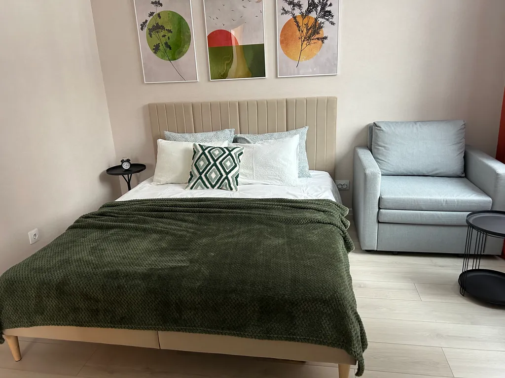 Трехкомнатные апартаменты в центре