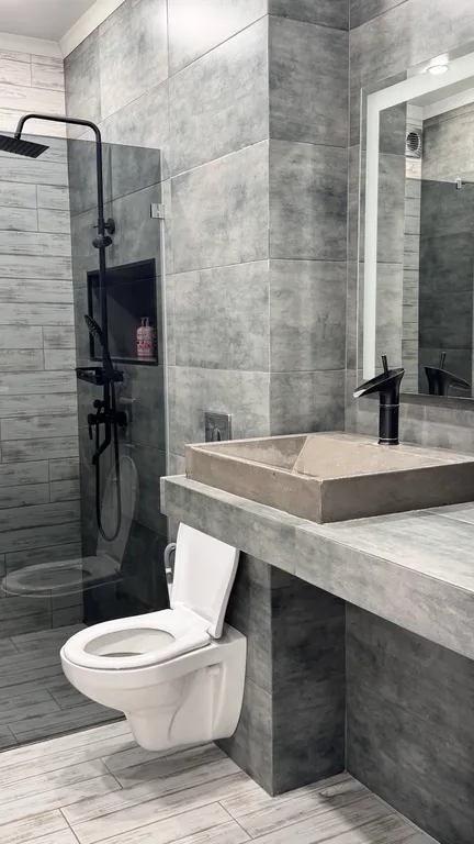 Уютный апартамент с большой террасой и видом на лес