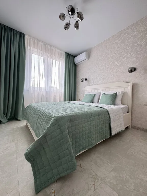 Двухкомнатная квартира с видом на море и горы — аренда посуточно в Новороссийск