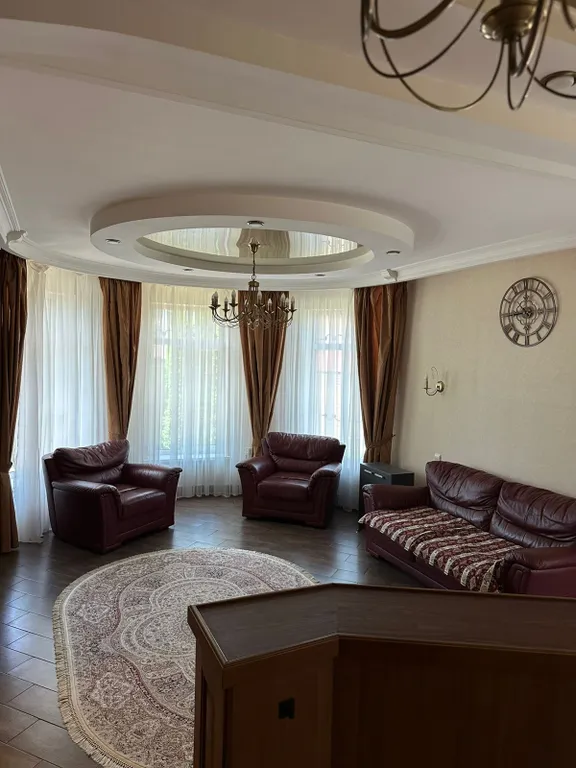 Большой 3 этажный дом для лучшего отдыха