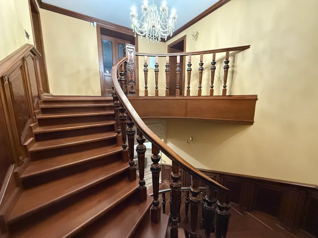 Роскошный коттедж на берегу Волги