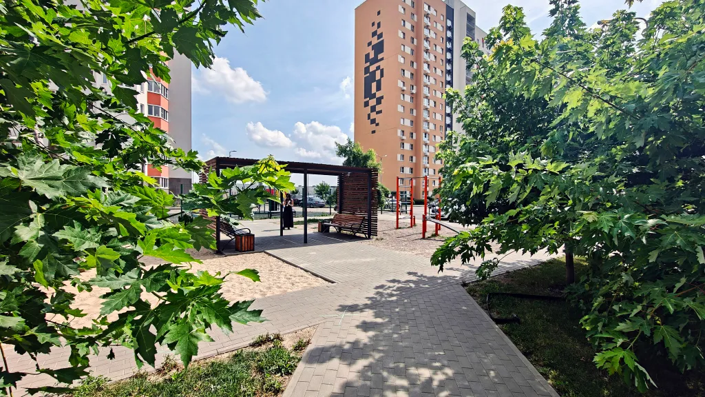 ТЕРРА48 | Family евродвушка — фонтан, закрытая территория, комфорт