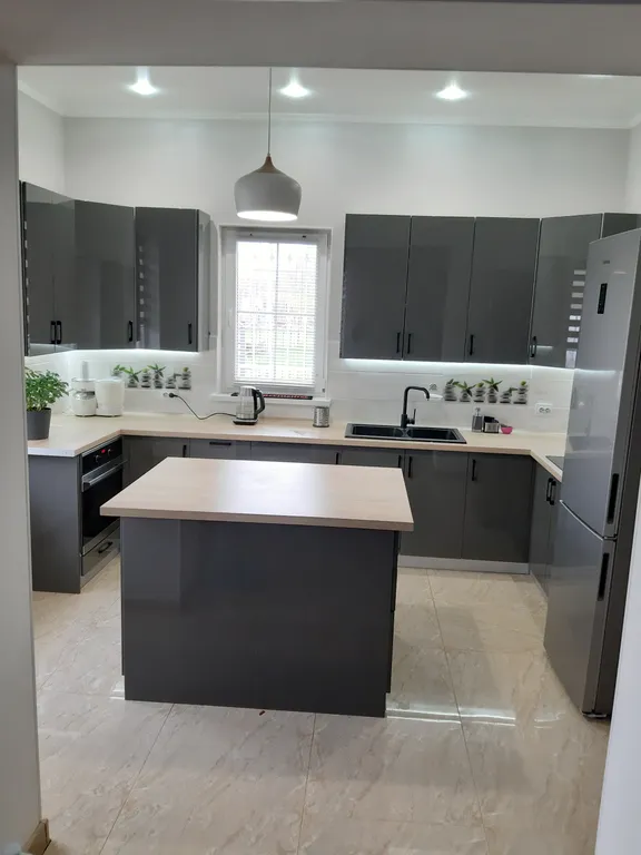 6-комнатный Дом