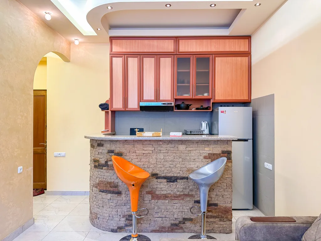 В центре под рукой все событие