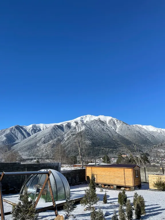 Домики с видом на горы