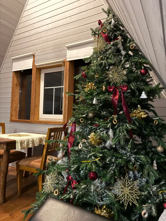 Избушка в лесу, отдельный дом