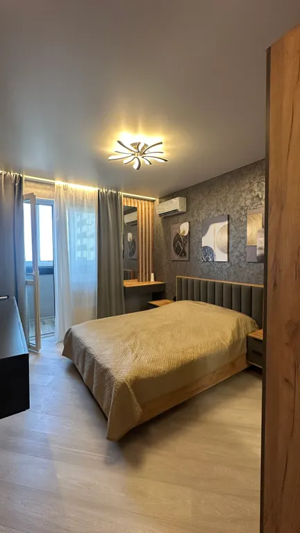 Новая комфортна квартира в центре