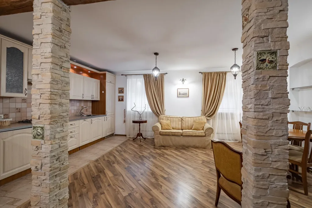 Атмосферная двухуровневая квартира с парковкой у Эрмитажа